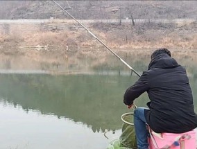 初春钓鱼钓深水还是浅水，钓底还是钓浮